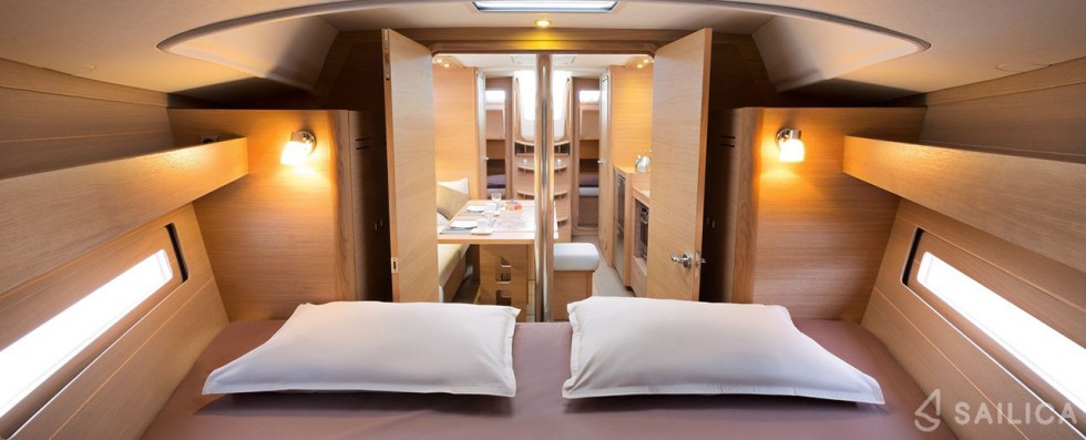 Dufour 382 GL - Yacht Charter Sailica