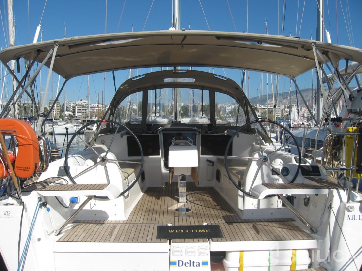 Dufour 382 GL - Yacht Charter Sailica