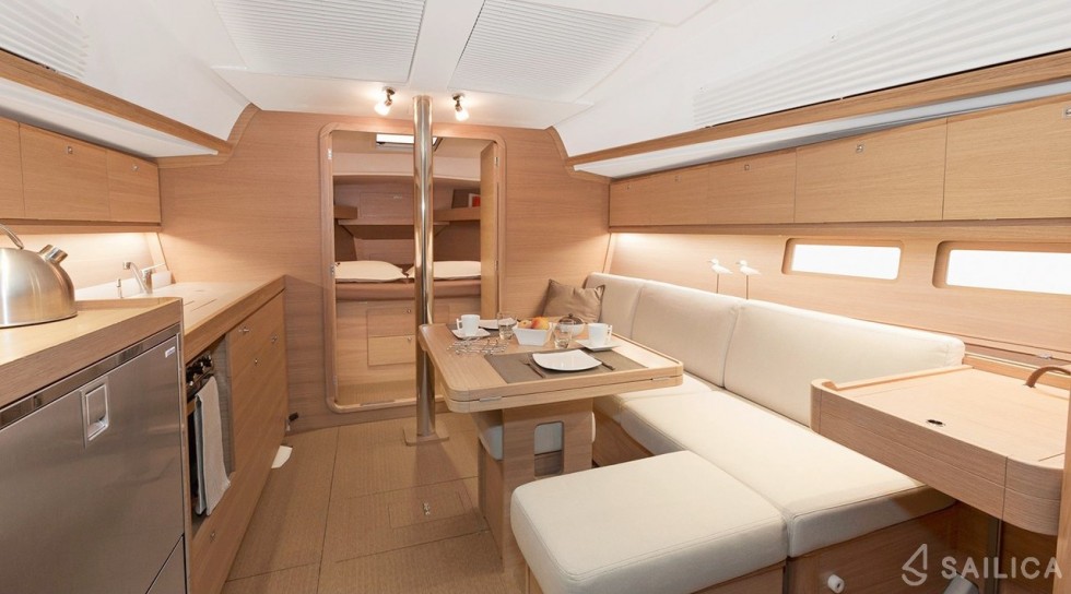 Dufour 382 GL - Yacht Charter Sailica