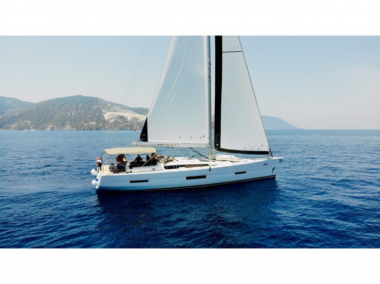 Dufour 56 Exclusive - Yacht Charter Sailica