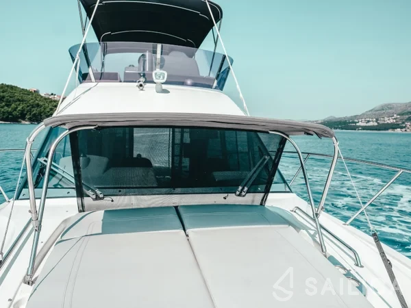 Bavaria R40 - Yacht Charter Sailica