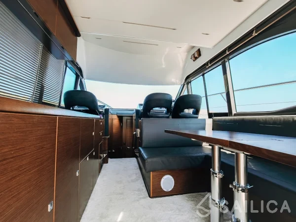 Bavaria R40 - Yacht Charter Sailica