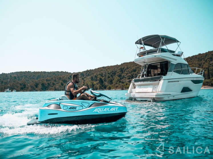 Bavaria R40 - Yacht Charter Sailica