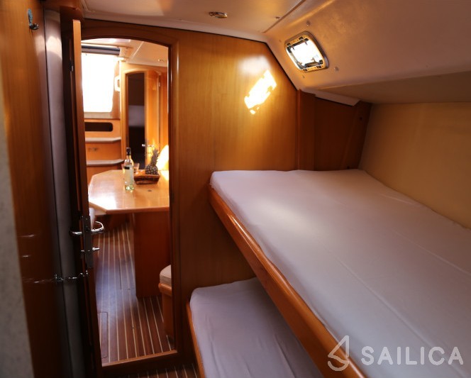 Elan 431 - Yacht Charter Sailica