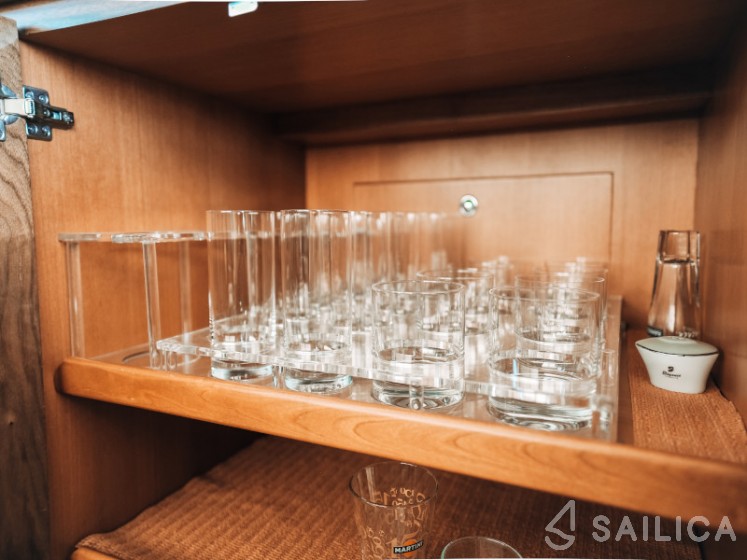 Elegance 60 Fly - Yacht Charter Sailica