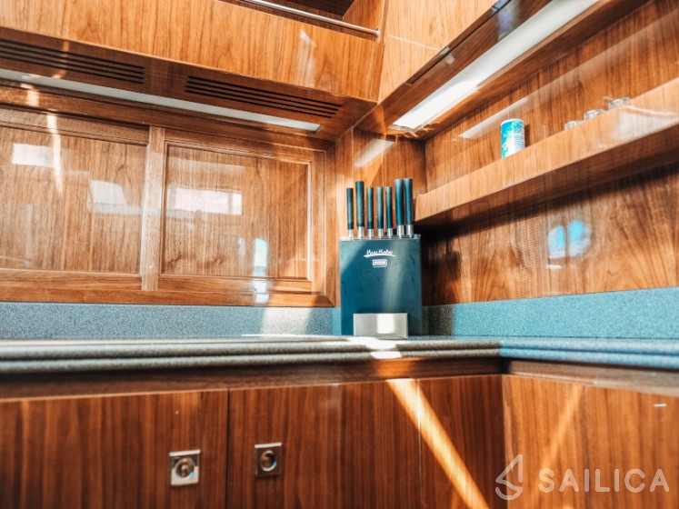 Elegance 60 Fly - Yacht Charter Sailica