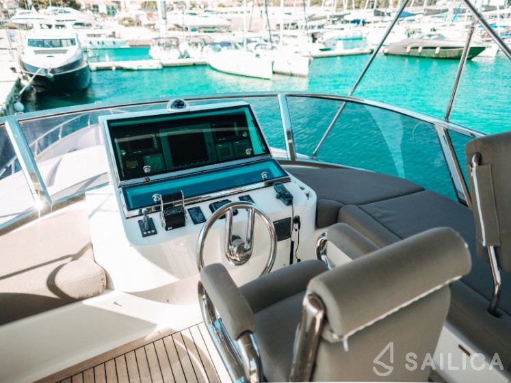 Elegance 60 Fly - Yacht Charter Sailica
