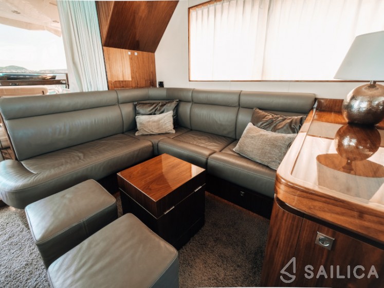 Elegance 60 Fly - Yacht Charter Sailica