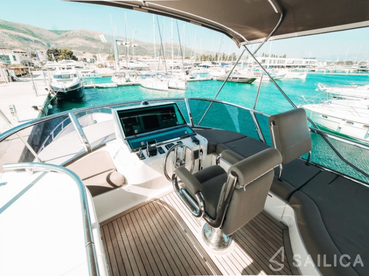 Elegance 60 Fly - Yacht Charter Sailica