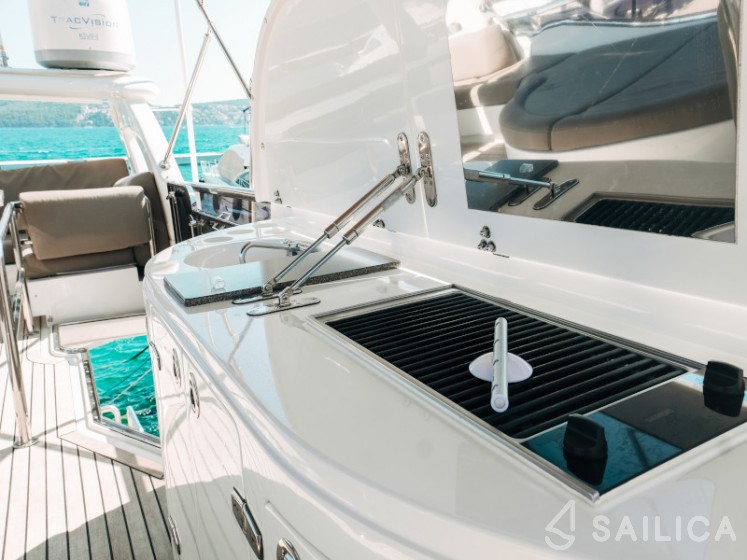Elegance 60 Fly - Yacht Charter Sailica