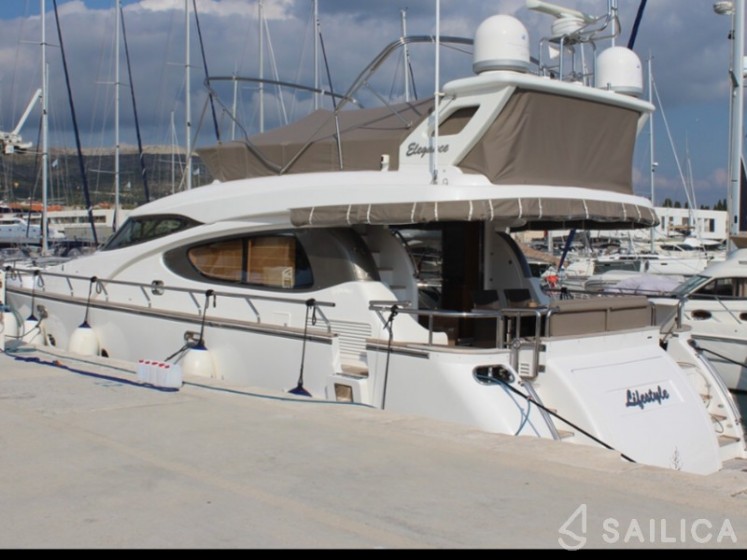 Elegance 60 Fly - Yacht Charter Sailica