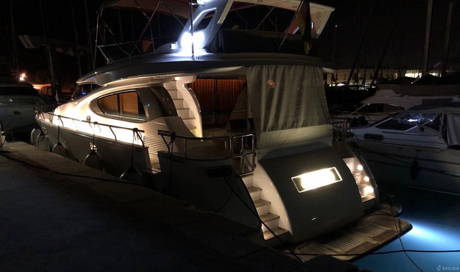 Elegance 60 Fly - Yacht Charter Sailica