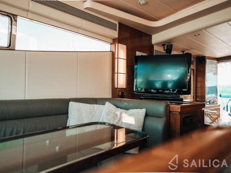 Elegance 60 Fly - Yacht Charter Sailica