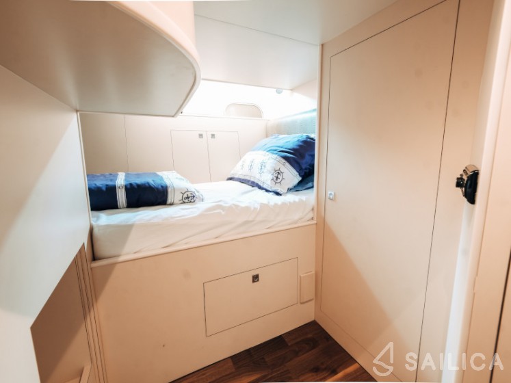 Elegance 60 Fly - Yacht Charter Sailica