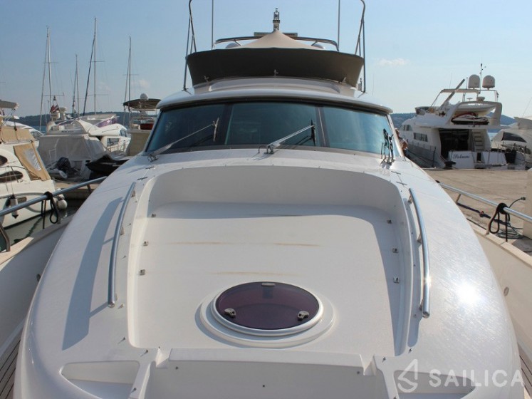 Elegance 60 Fly - Yacht Charter Sailica