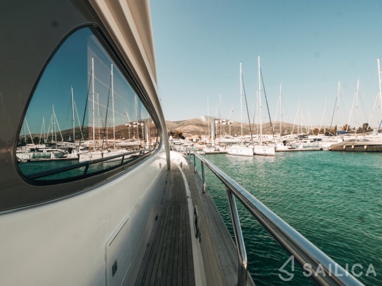Elegance 60 Fly - Yacht Charter Sailica