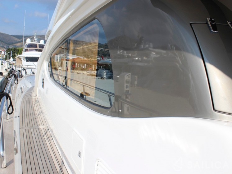 Elegance 60 Fly - Yacht Charter Sailica