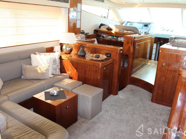 Elegance 60 Fly - Yacht Charter Sailica