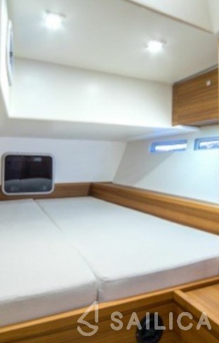 More 55 - Yacht Charter Sailica