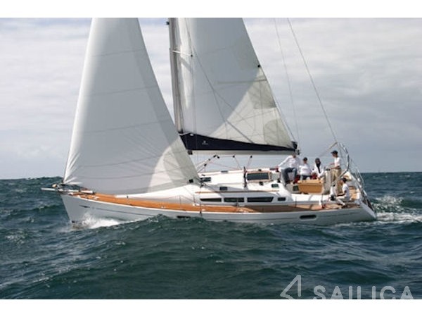 Sun Odyssey 42i - Yacht Charter Sailica