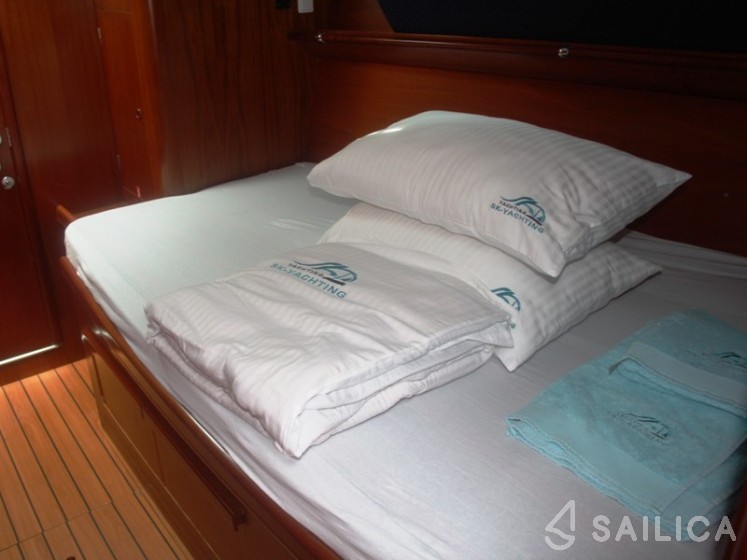 Beneteau 50 - Yacht Charter Sailica