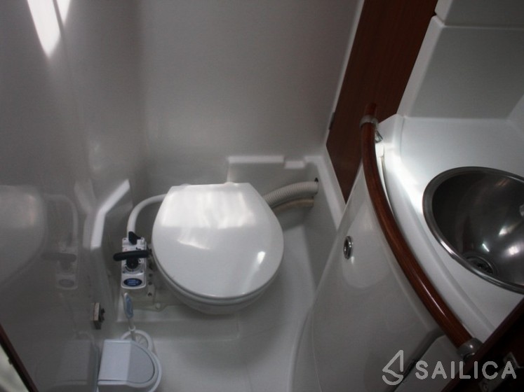 Beneteau 50 - Yacht Charter Sailica