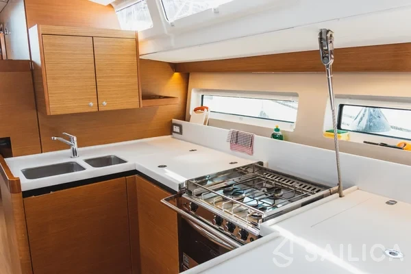 Sun Odyssey 490 - Yacht Charter Sailica