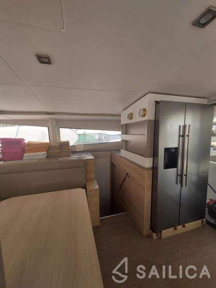 Bali 4.5 - Yacht Charter Sailica