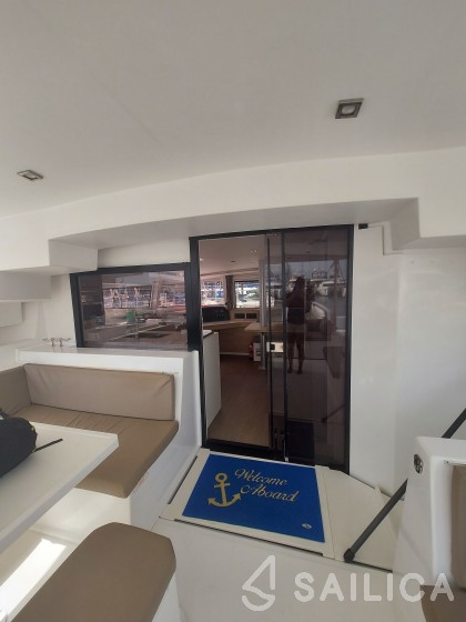 Bali 4.5 - Yacht Charter Sailica
