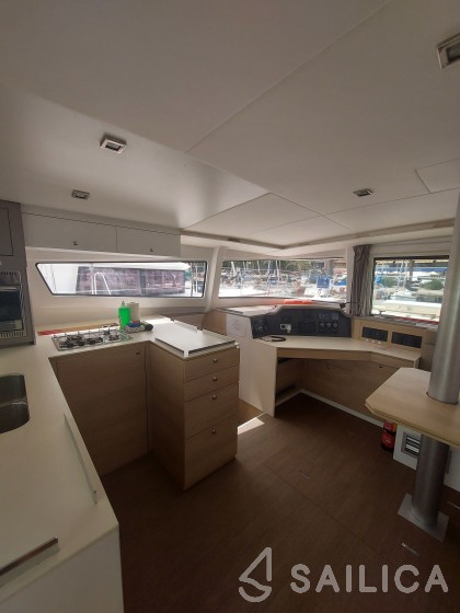 Bali 4.5 - Yacht Charter Sailica