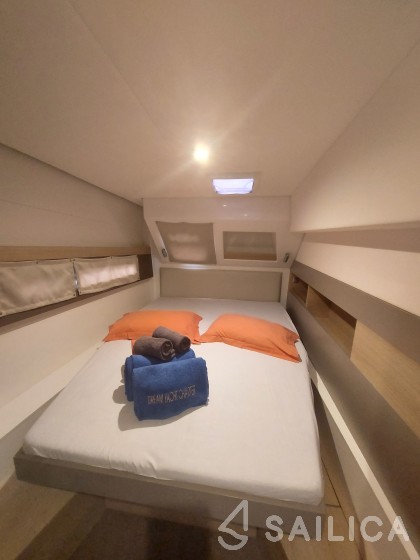 Bali 4.5 - Yacht Charter Sailica