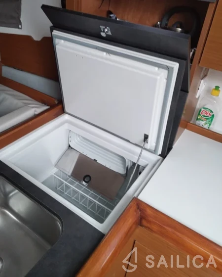 Sun Odyssey 349 - Yacht Charter Sailica