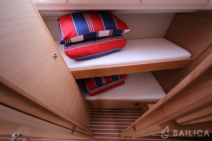 Dufour 430 Grand Large - Yacht Charter Sailica