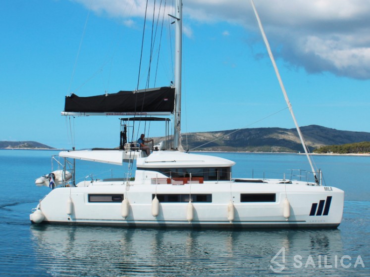 Lagoon 50 - Yacht Charter Sailica
