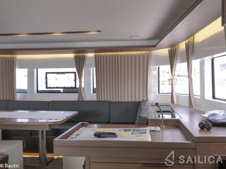 Lagoon 50 - Yacht Charter Sailica