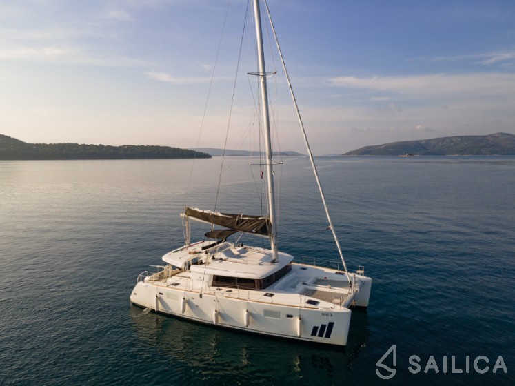 Lagoon 450 - Yacht Charter Sailica