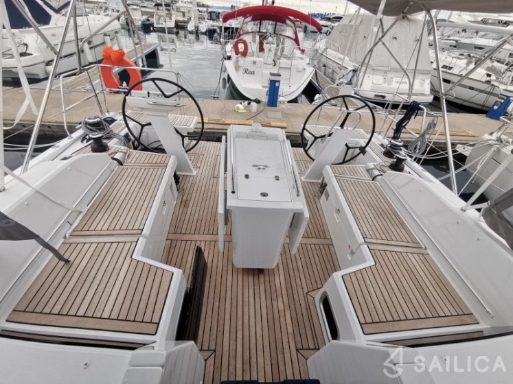 Oceanis 46.1 - Yacht Charter Sailica