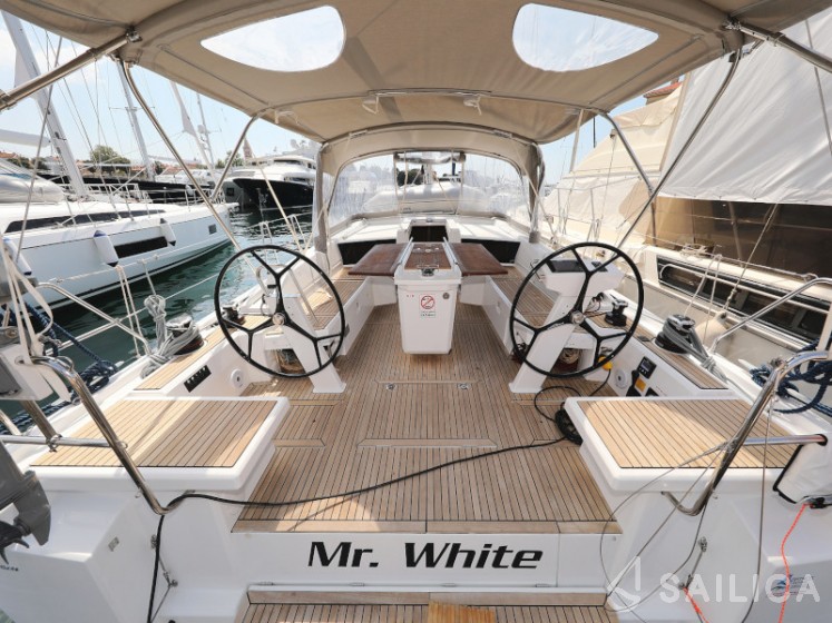 Oceanis 46.1 - Yacht Charter Sailica