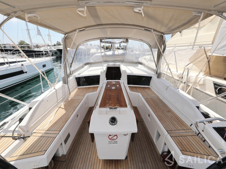 Oceanis 46.1 - Yacht Charter Sailica