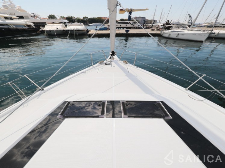 Oceanis 46.1 - Yacht Charter Sailica