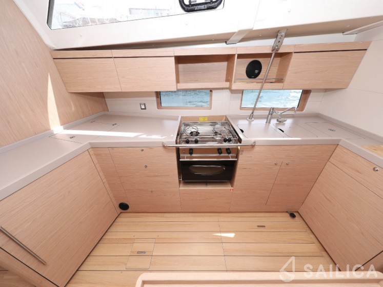 Oceanis 46.1 - Yacht Charter Sailica