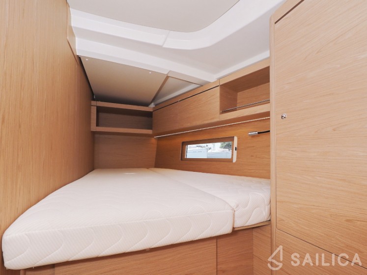 Oceanis 46.1 - Yacht Charter Sailica