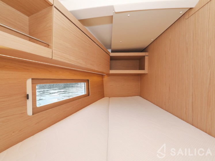 Oceanis 46.1 - Yacht Charter Sailica