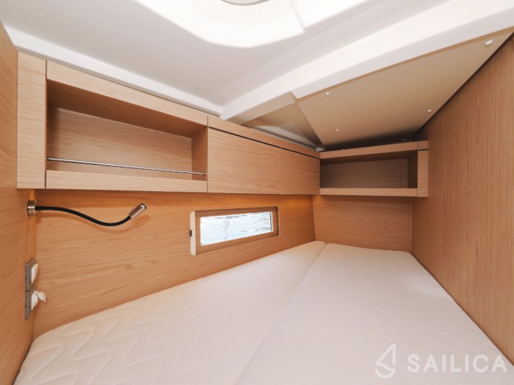 Oceanis 46.1 - Yacht Charter Sailica