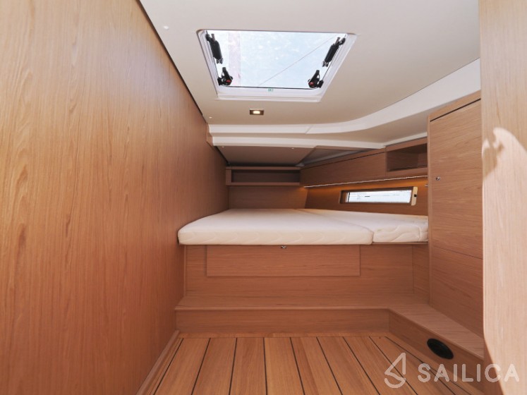 Oceanis 46.1 - Yacht Charter Sailica