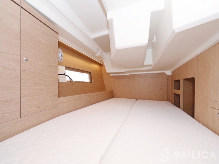 Oceanis 46.1 - Yacht Charter Sailica