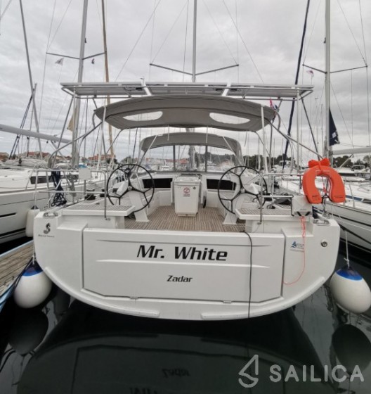 Oceanis 46.1 - Yacht Charter Sailica