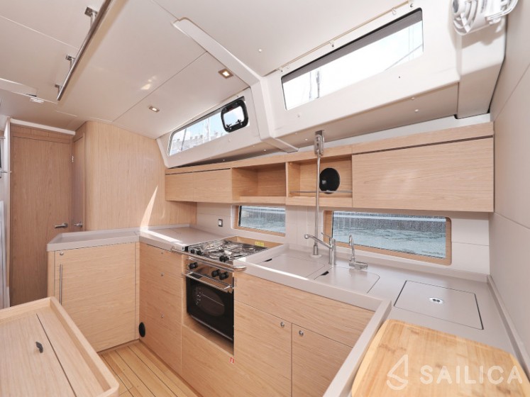Oceanis 46.1 - Yacht Charter Sailica