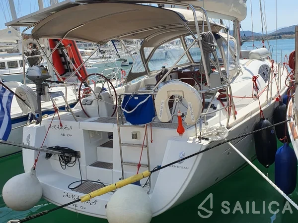 Oceanis 40 - Yacht Charter Sailica