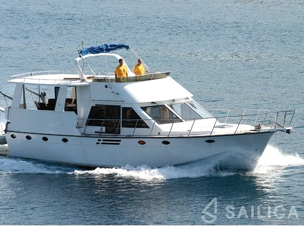 Staryacht 1940 - Yacht Charter Sailica